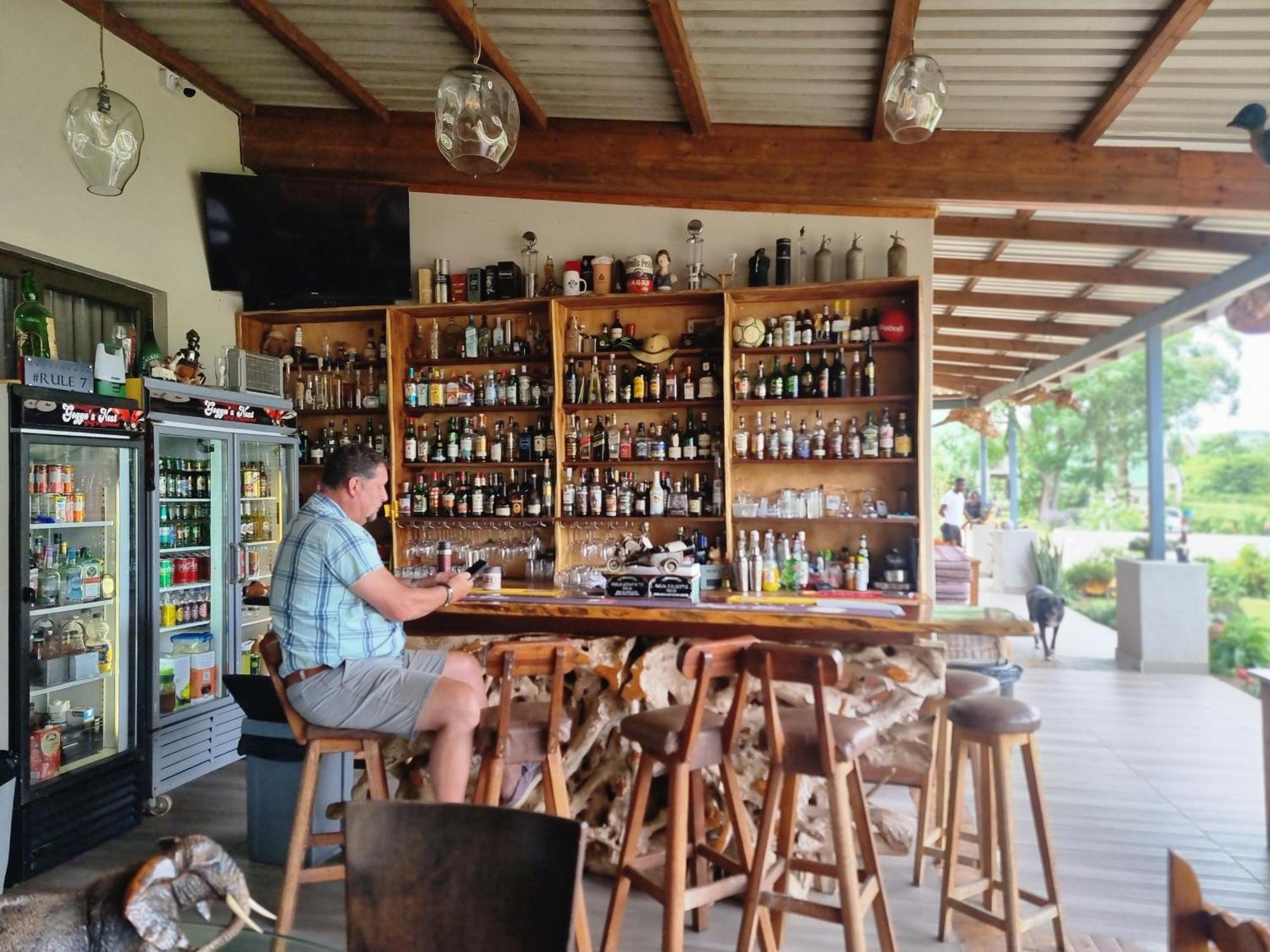 Goggas Nest BNB&Restaurant Matsapha Exteriör bild